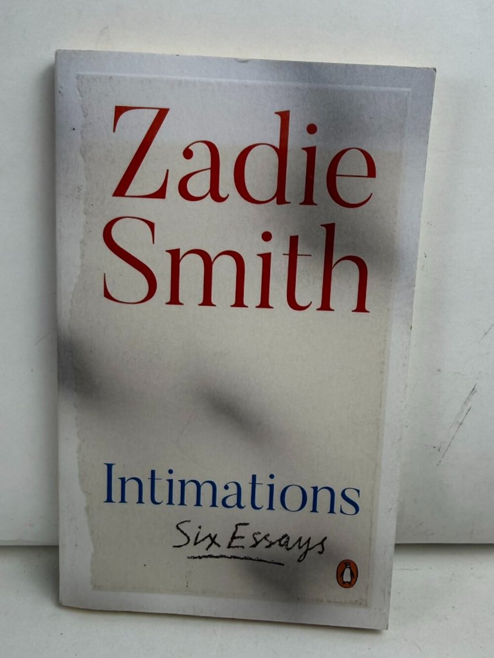 Intimations: Six Essays Zadie Smith Paperback Penguin ISBN 978-0-241-49238-3